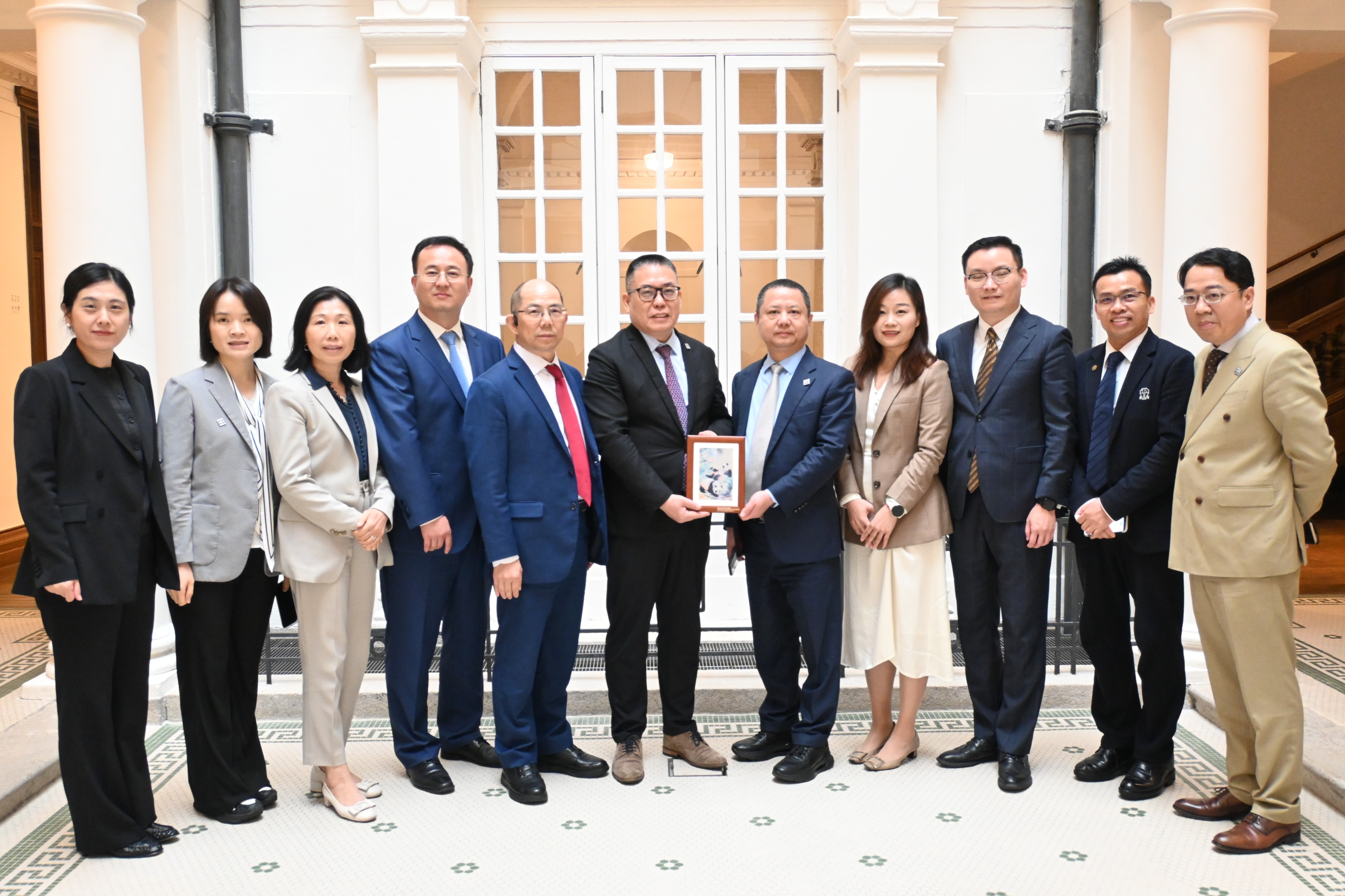 Deepening Cooperation, Advancing the Development of Foreign-Related Rule of Law — Shenzhen Lawyers Association Delegation Visits AALCO-HKRAC – 2 April 2026