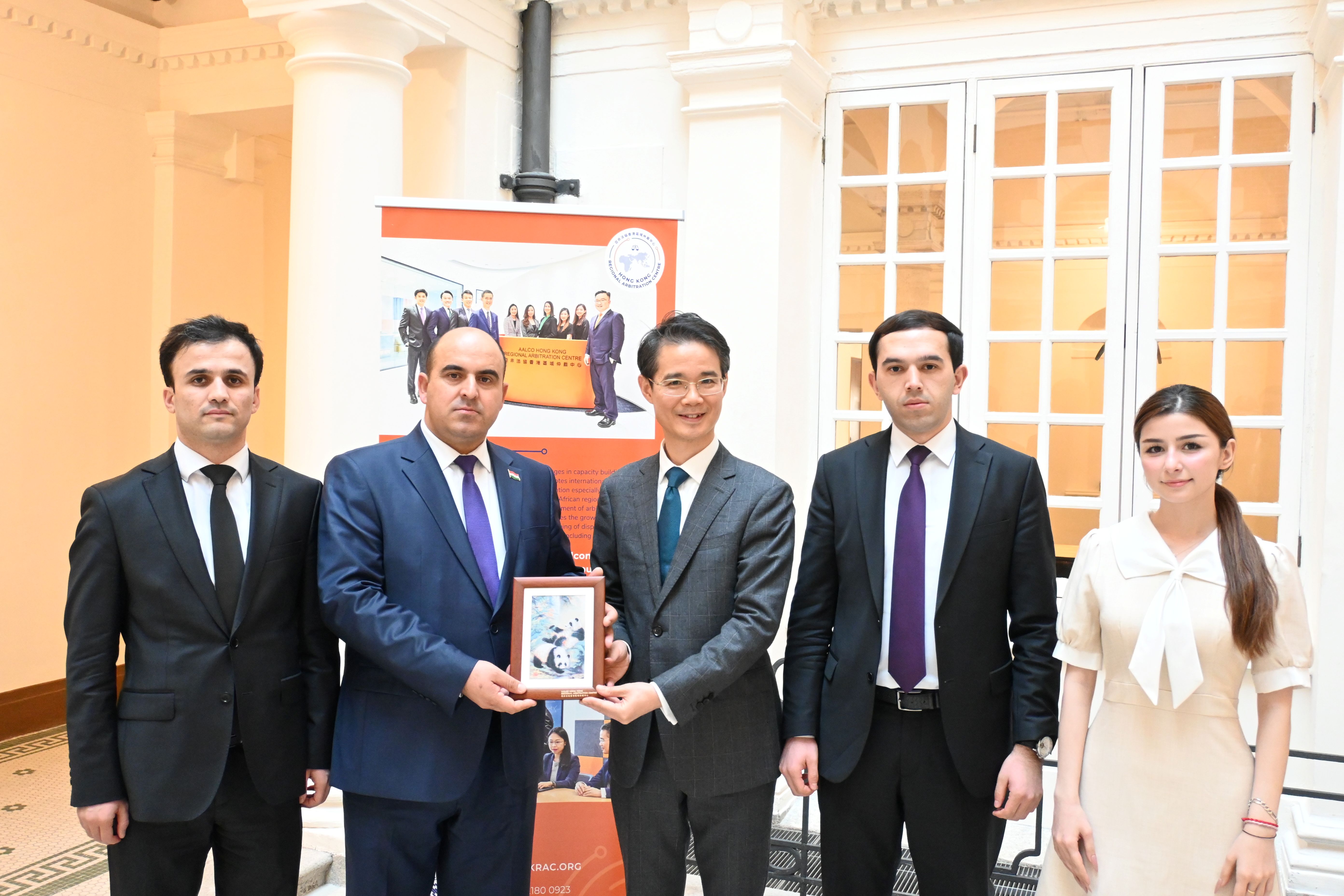 Enhancing Legal Cooperation Under the Belt and Road Initiative: AALCO-HKRAC Receives Delegation from the Ministry of Justice of Tajikistan – 17 December 2025