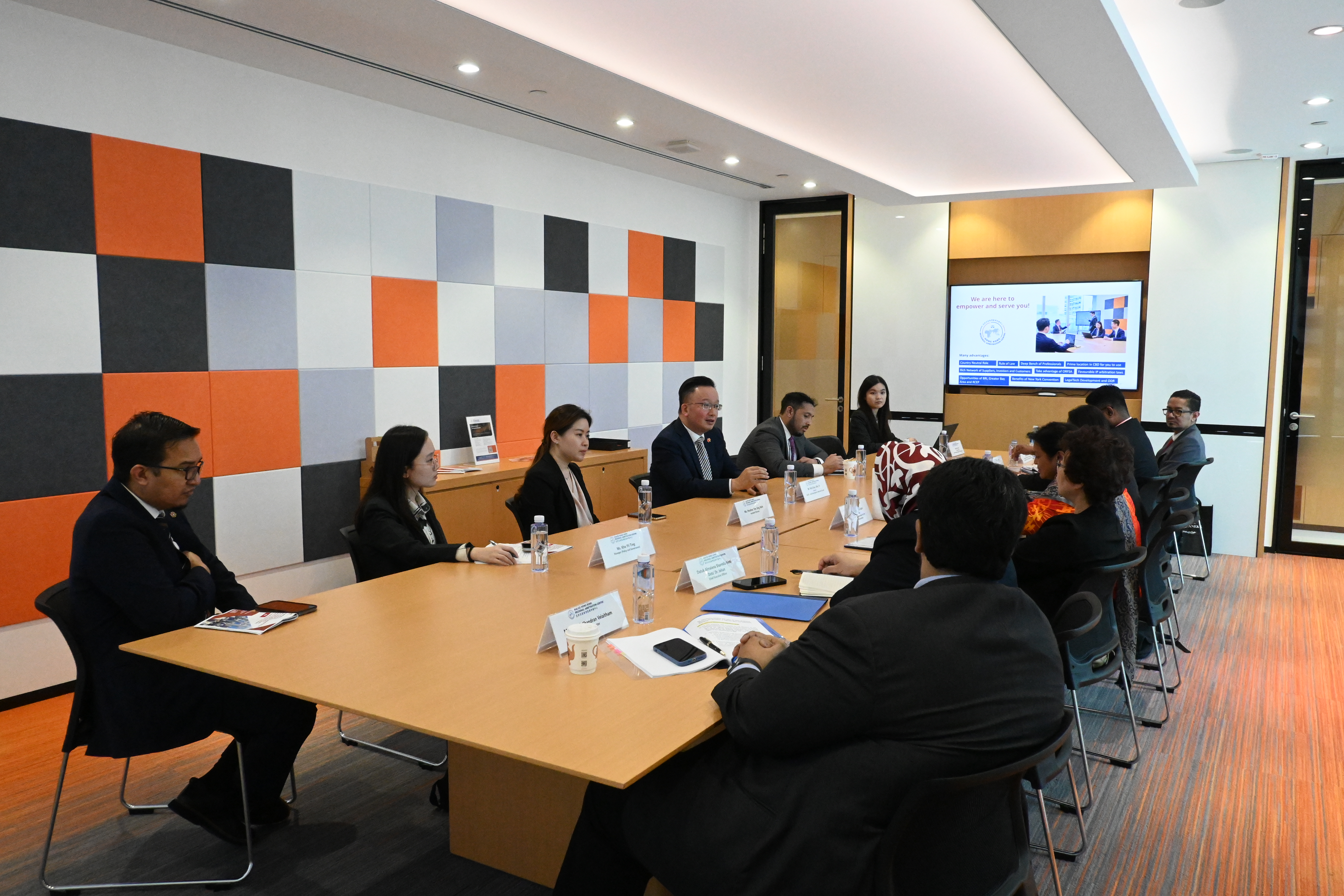 AALCO-HKRAC welcomes Malaysia Minister in the Prime Minister’s Department (Law and Institutional Reform), and delegation from AIAC, the leading disputes resolution centre in Malaysia – 8 August 2024