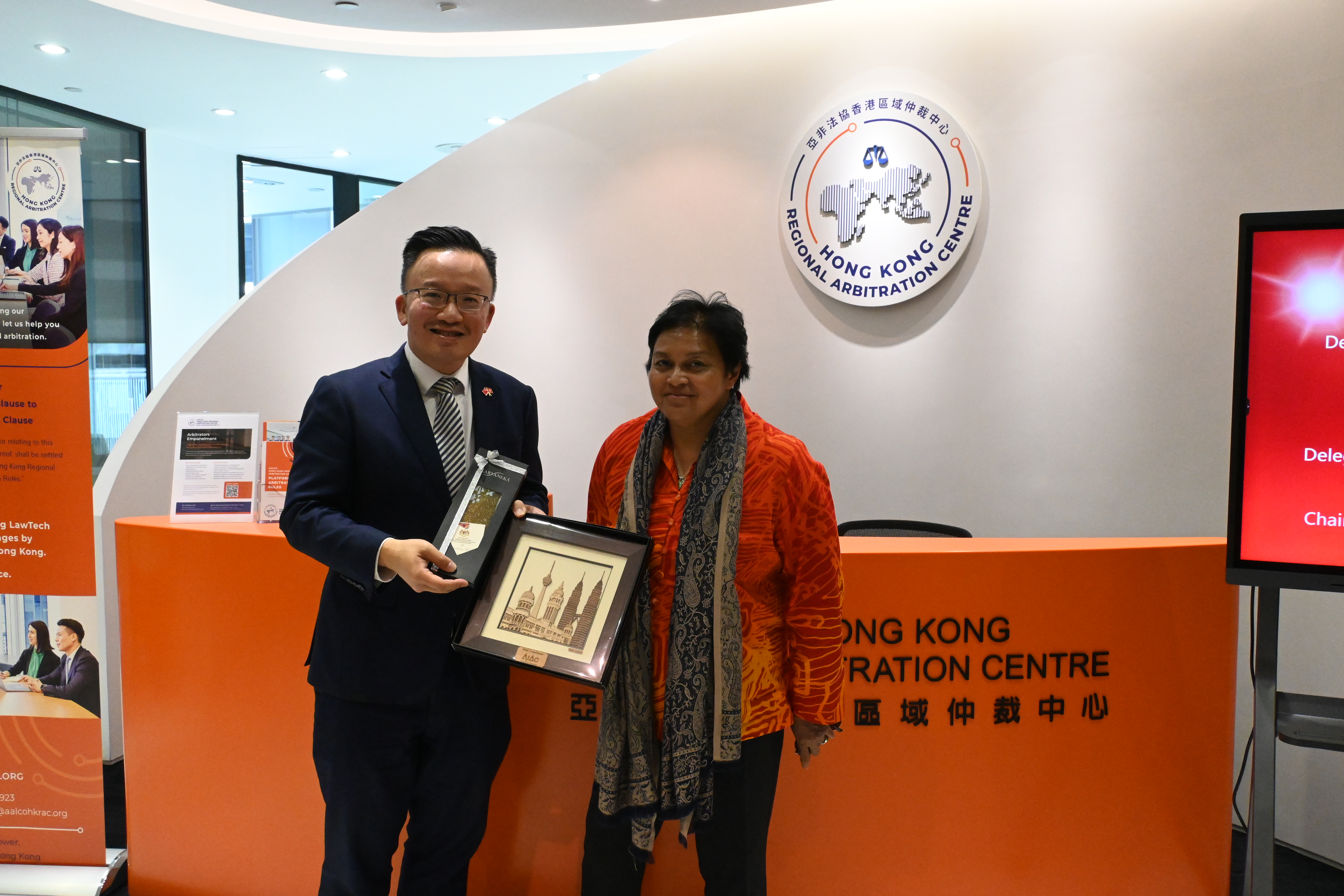 AALCO-HKRAC welcomes Malaysia Minister in the Prime Minister’s Department (Law and Institutional Reform), and delegation from AIAC, the leading disputes resolution centre in Malaysia – 8 August 2024